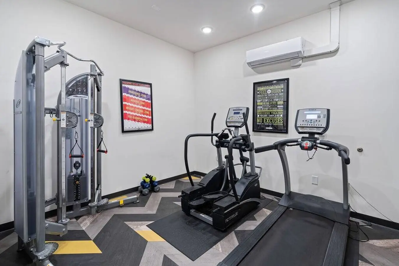 50e8cc80 457a 4733 9b58 0b53915cc63e.jpg