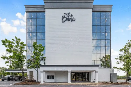 deeced3f 13d1 494f 87dd 67f4bf30c174.jpg