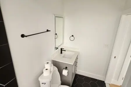 923b0fc8 d606 4c51 b1e8 49bc7dd13f10.jpg