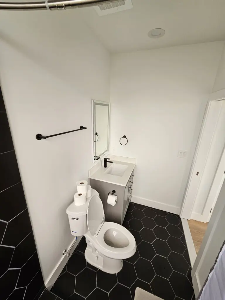 923b0fc8 d606 4c51 b1e8 49bc7dd13f10.jpg