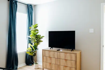 ea74afc8 08a4 45ff ac32 f374d2c61fe9