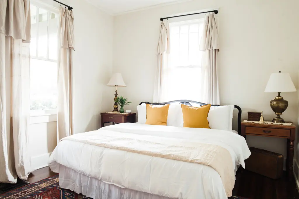 Dreamline Suites Furnished Bedroom in Montgomery