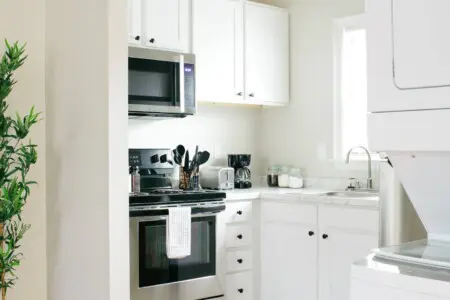 17e4407f b146 4acf b63c 7f601cf21974