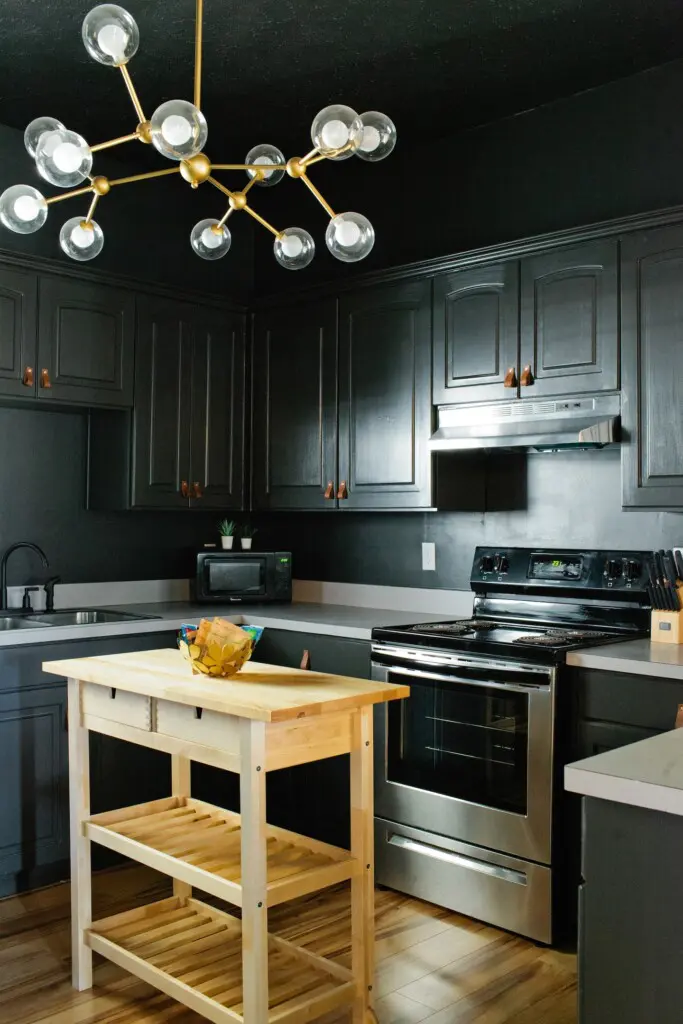 1e4e6e23 1883 49cd 8fd0 8d080f0f3d97