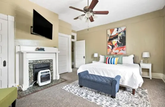 2ac901cb 2199 461f 9a74 cd977e23a08c