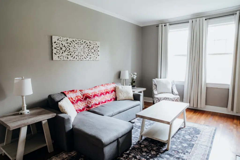 3eebe17f c6b9 4b83 94be fbd3fa340925