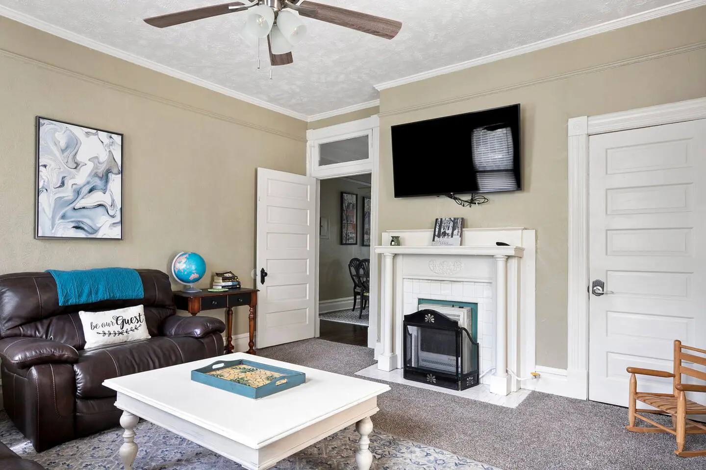 4a6c2ce8 d5bd 4ca3 8f4f 4544e1fcbd38