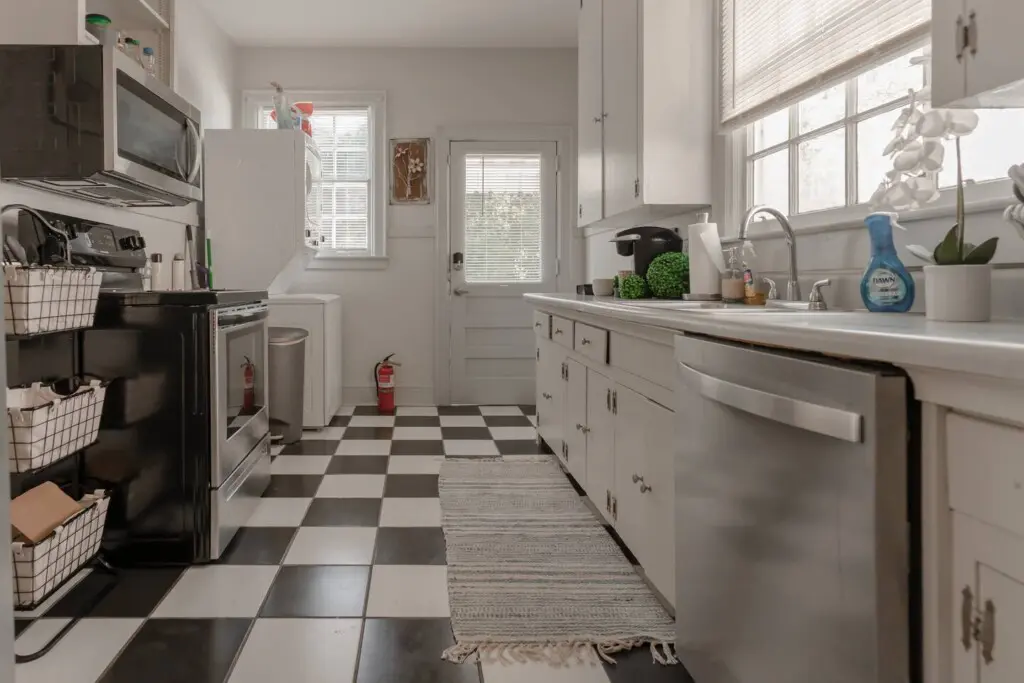 555e19f7 f3aa 4ce7 be9e 33191145d1a8