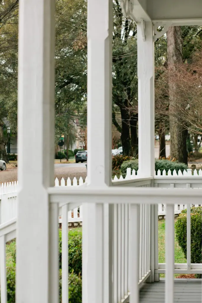 9cb69bbf e52b 4024 84bc a27e591e670e