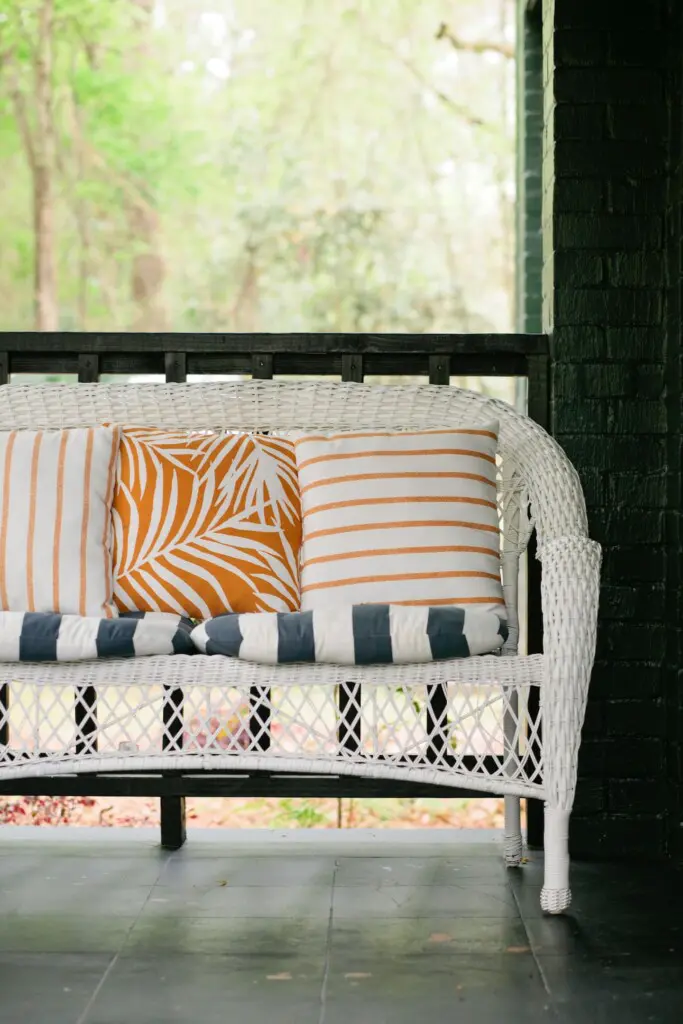 a0c7cc9e 6cca 4edb 8081 02f8ce6a2787