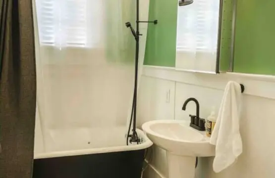 b7508ad5 a34d 4272 a8dd f400d7d79508