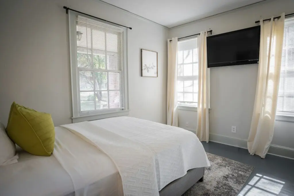 b8adbc17 76b8 4623 b13e 369edebacc24