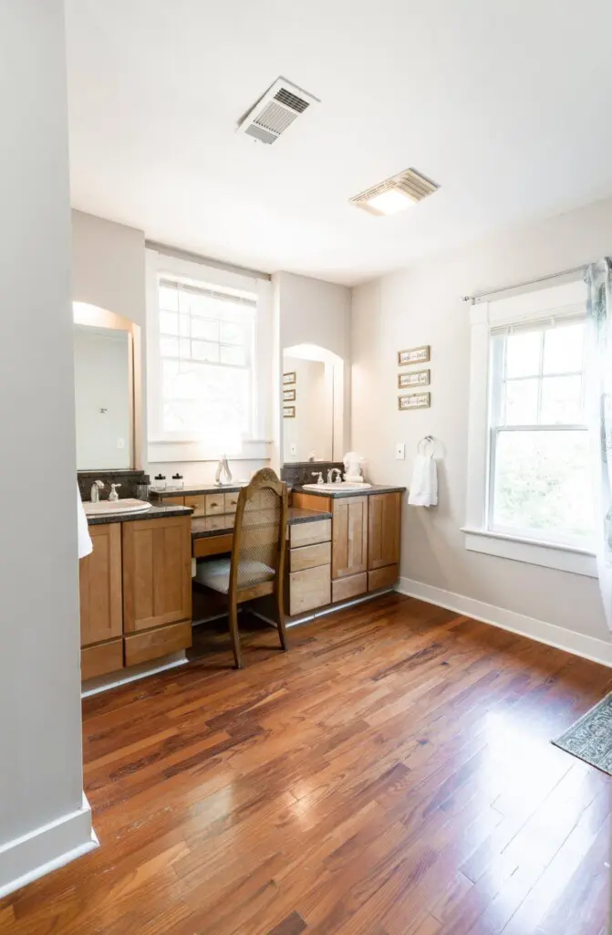 c837eb79 6faf 4e64 bd8a 79c9c3689d9f