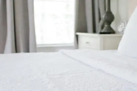 e3b4aadf 9de1 4bd9 8b42 b5f34d3ef9c5