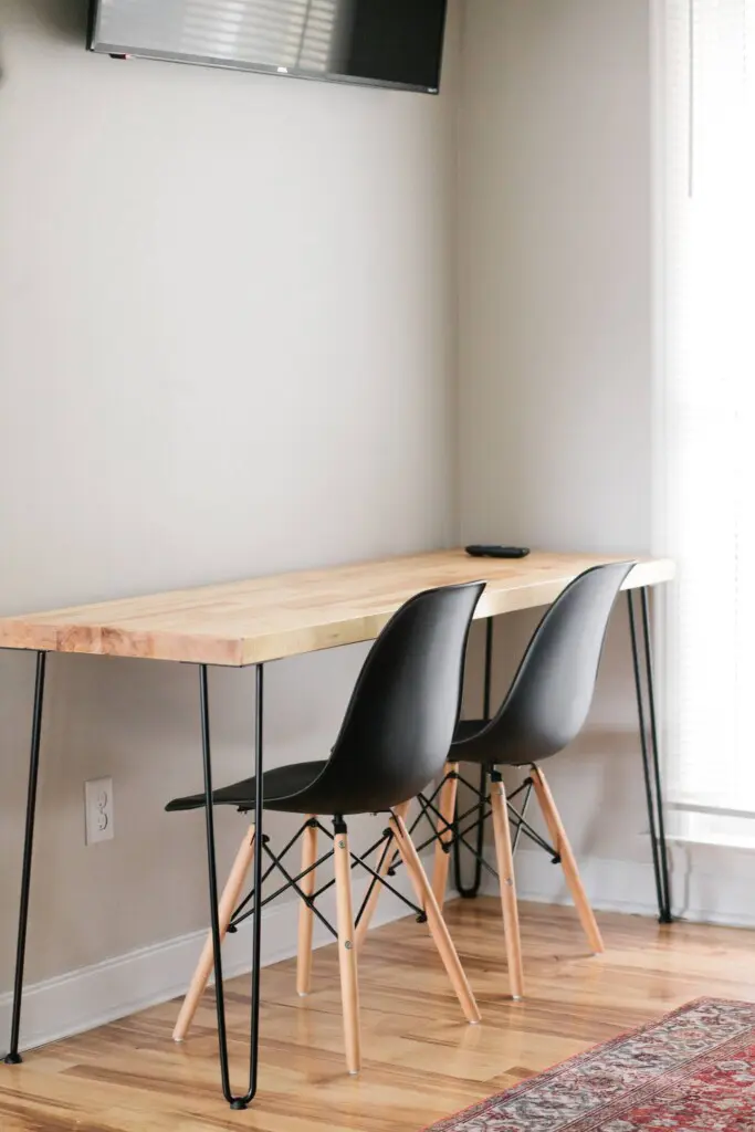 ef9ebd3e 3430 42e3 881e bd33a0e56c42