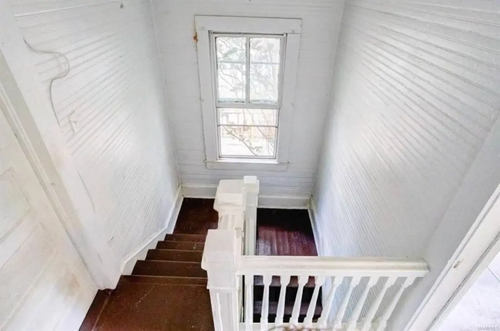 f16be6d5 c68f 483c a852 c32d06b5ed70