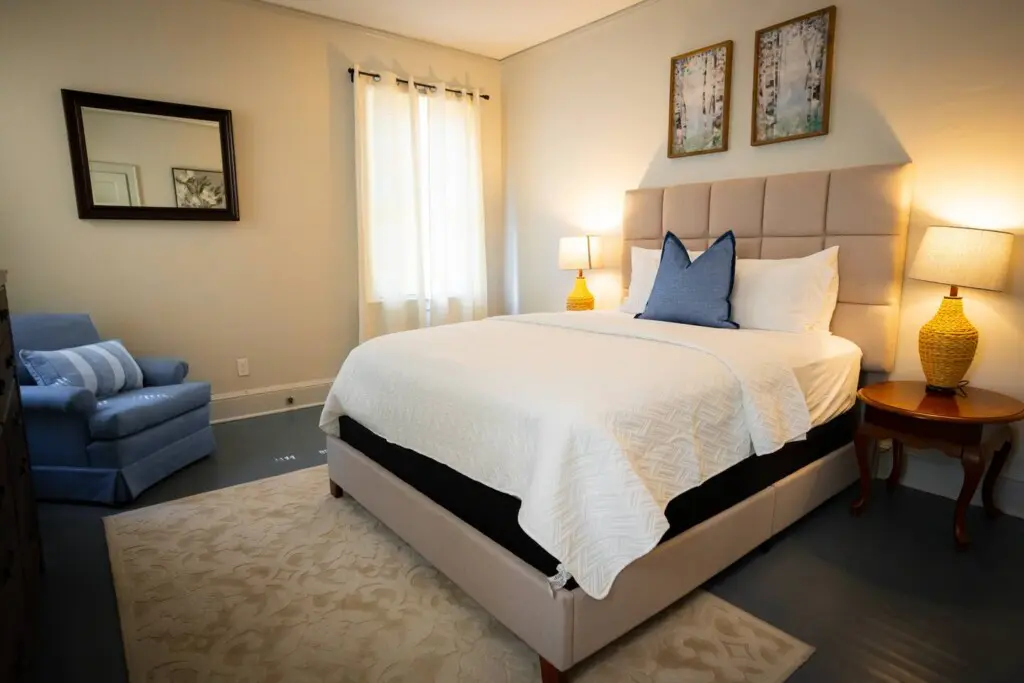 f8c934d3 ec2e 4de9 ad4e 589e9decb526