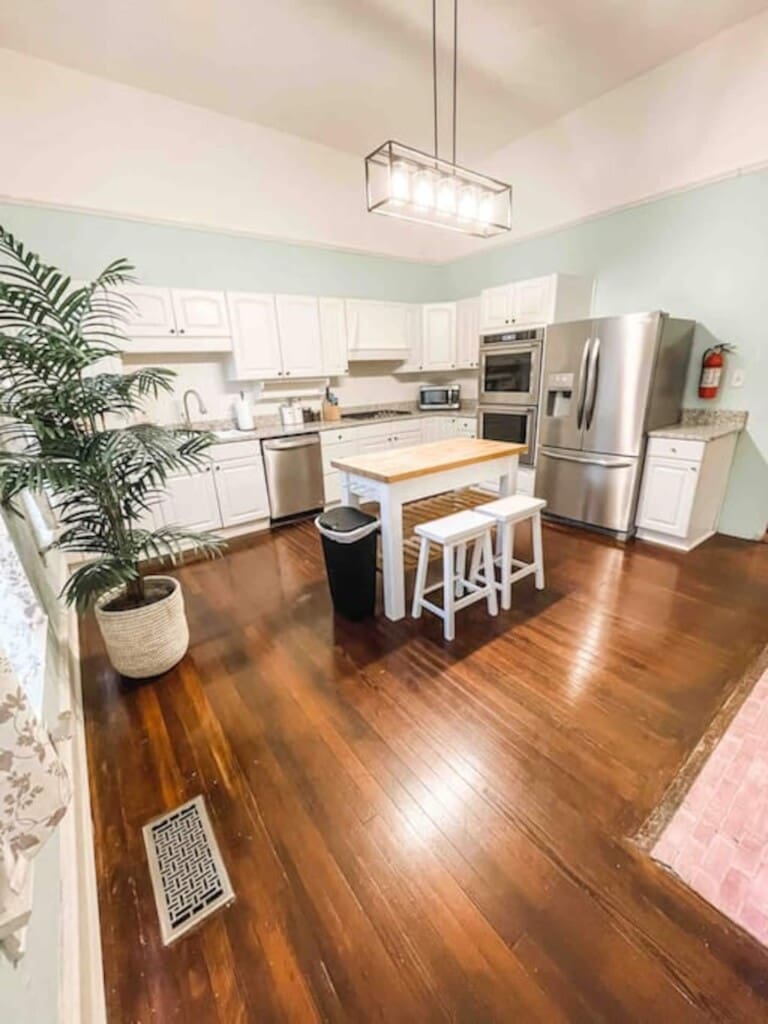 d1c43663 82c8 4ca6 82d6 a10857765583